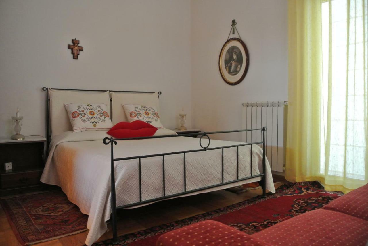 Villa Tranquilla Riposto Bagian luar foto