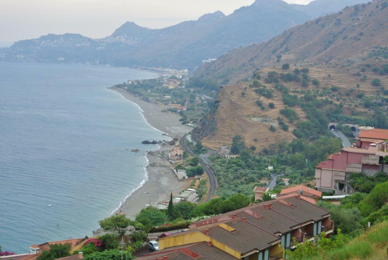 Villa Tranquilla Riposto Bagian luar foto